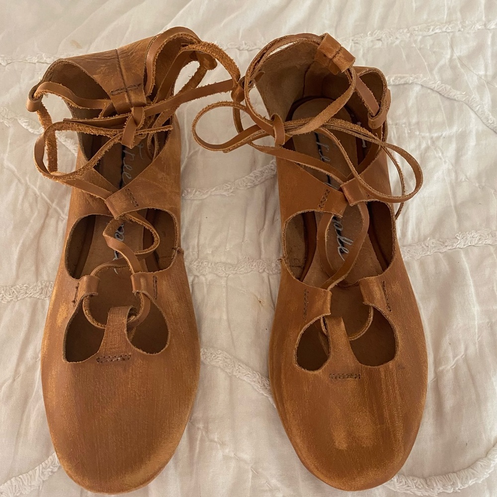 Free People leather ballet flat never worn